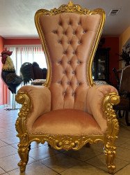 IMG 3459.HEIC 1710893979 Queen Tiffany Throne Chair Light Pink Velvet/Gold